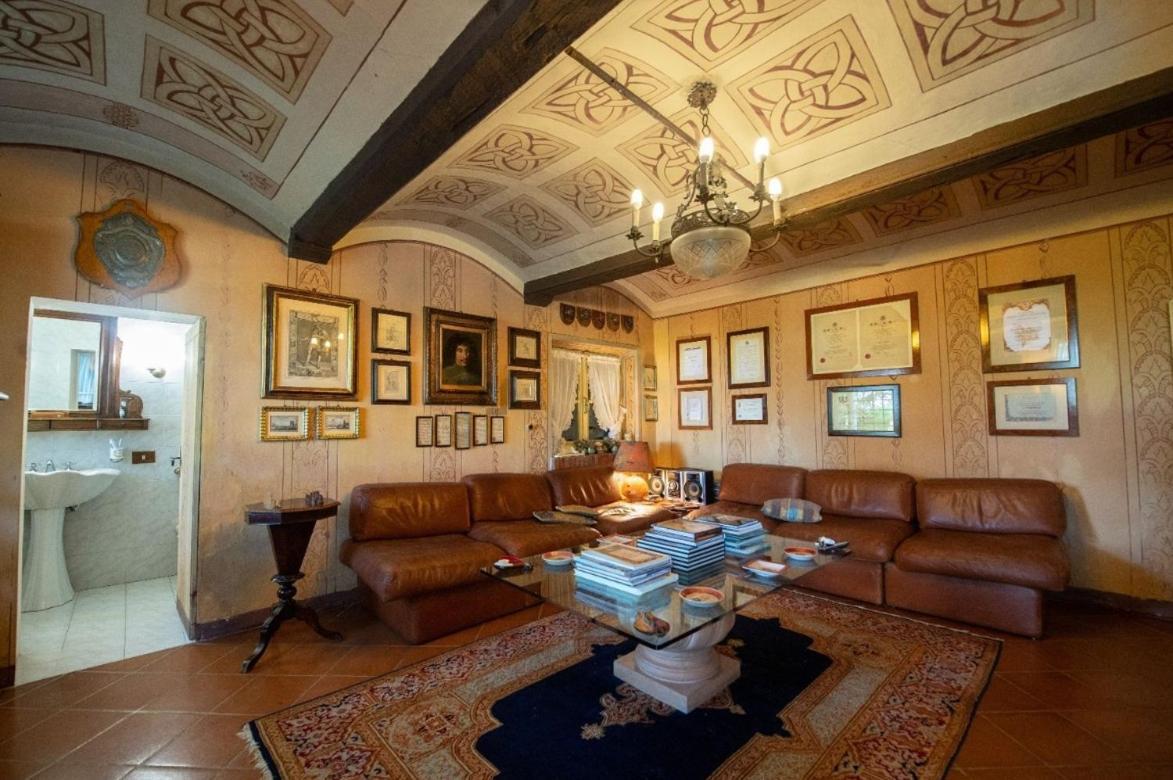 Villa Ottocentesca Immersa Nel Verde Montecavolo Eksteriør billede