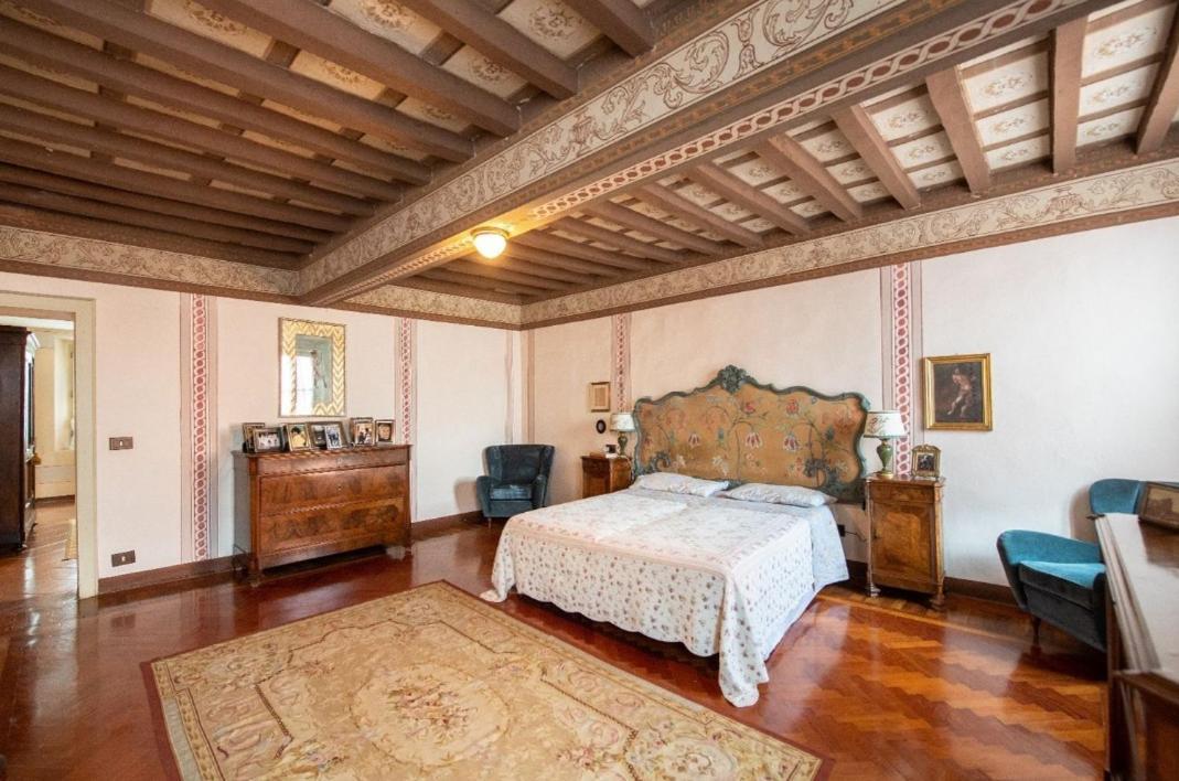 Villa Ottocentesca Immersa Nel Verde Montecavolo Eksteriør billede