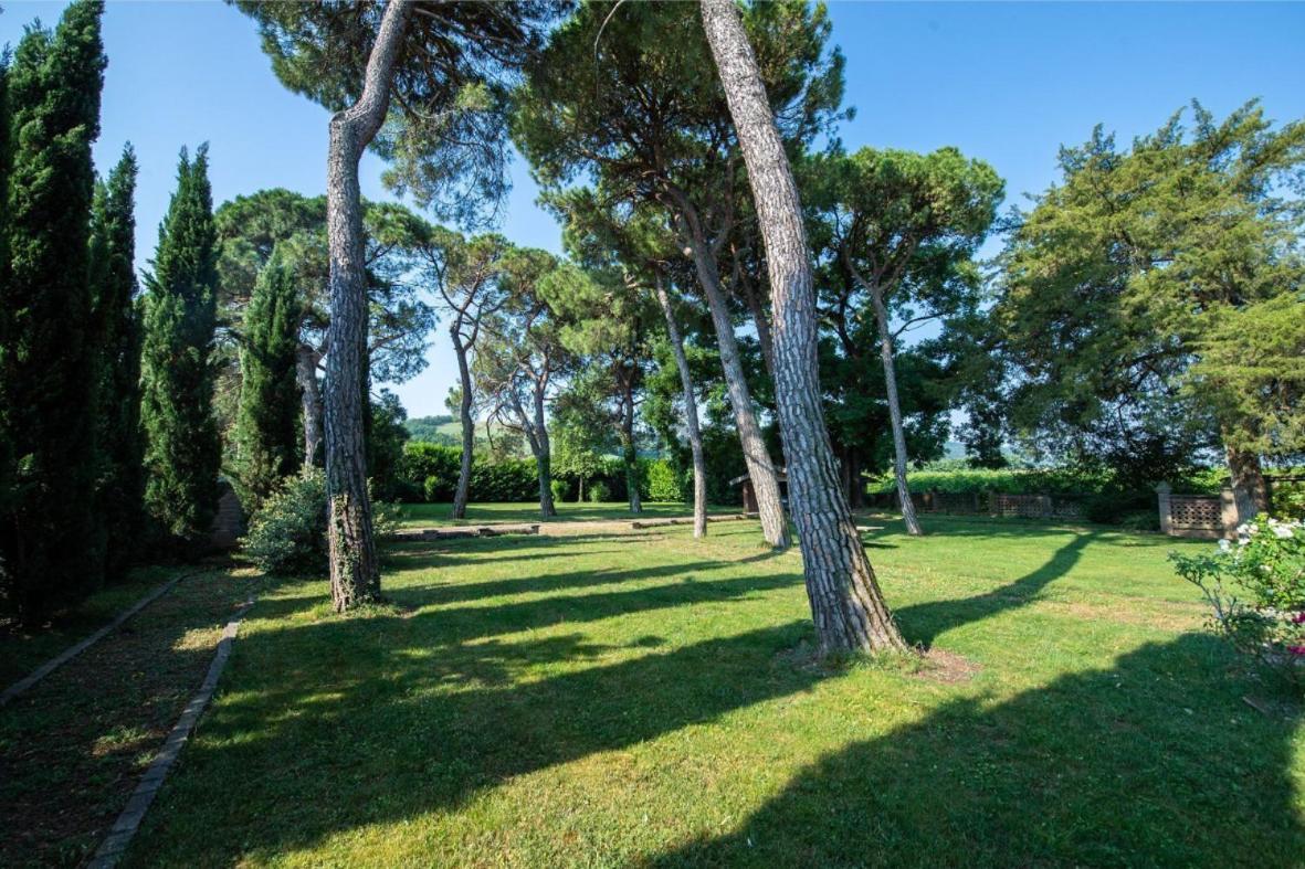 Villa Ottocentesca Immersa Nel Verde Montecavolo Eksteriør billede