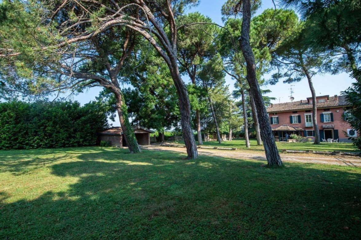 Villa Ottocentesca Immersa Nel Verde Montecavolo Eksteriør billede